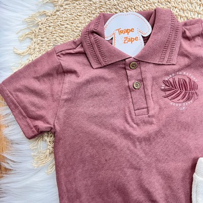 Conj. Camiseta Gola Polo Be Kind to Nature e Bermuda em Linho - Bordô e Areia